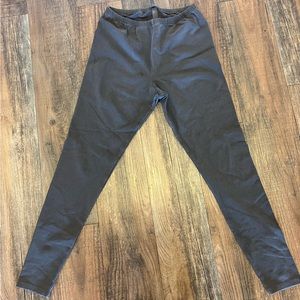 SKIMS “OUTDOOR LEGGING”